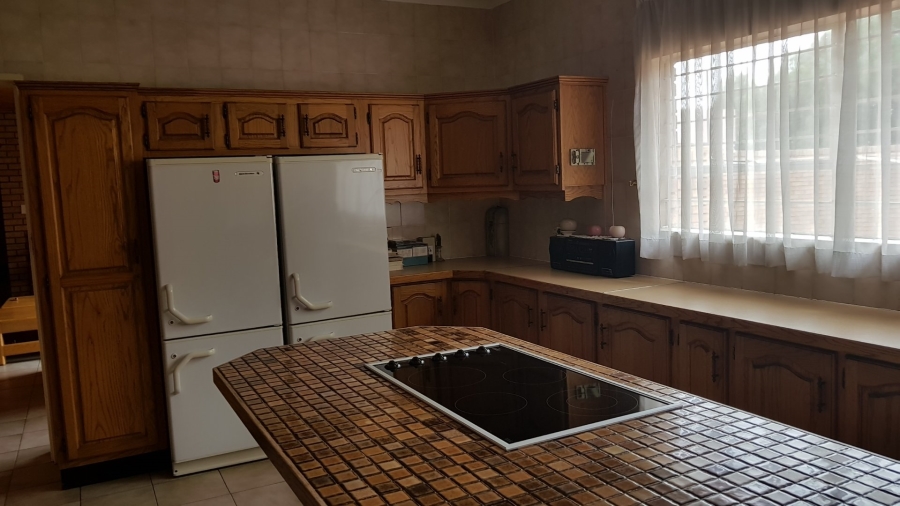 5 Bedroom Property for Sale in Sasolburg Rural Free State